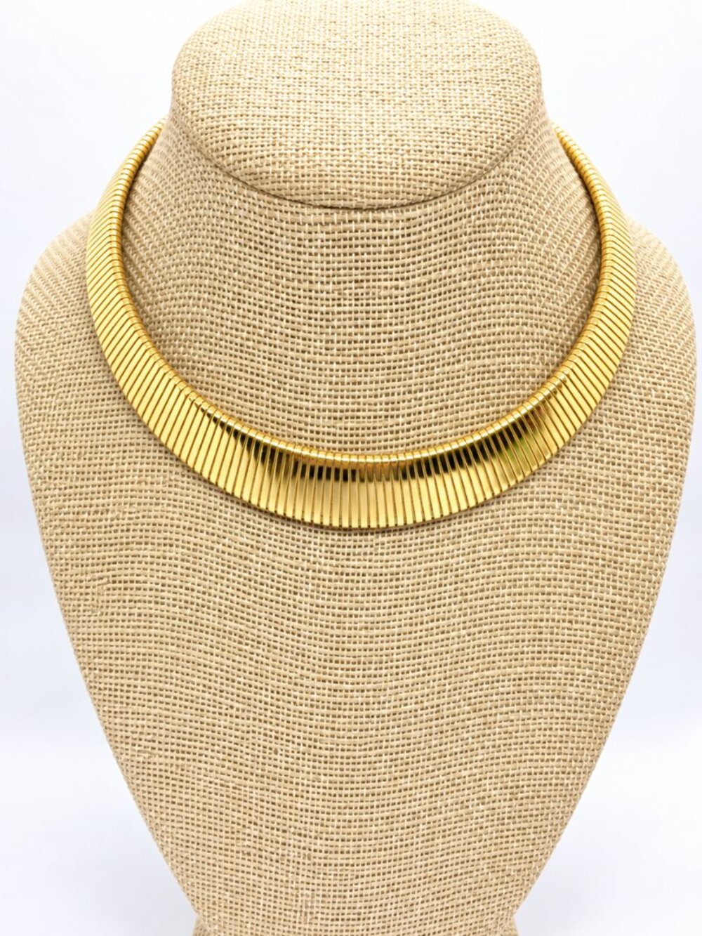 VINTAGE MONET NECKLACE Gold Tone Omega Tubogas Ribbed Collar Choker 16"